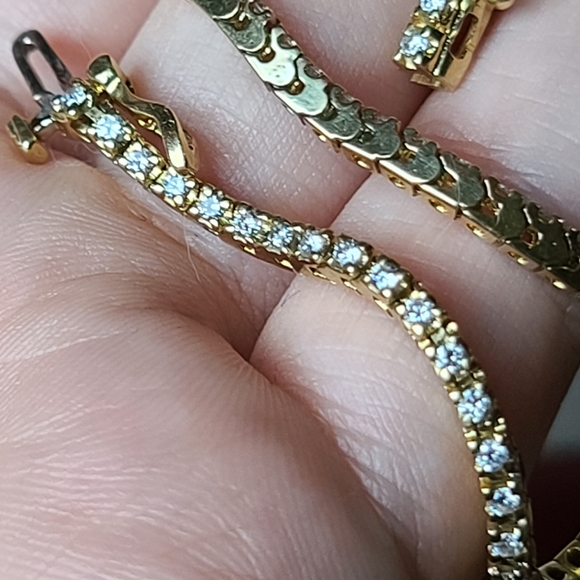 14k Gold Diamond Bracelet - Picture 10 of 13